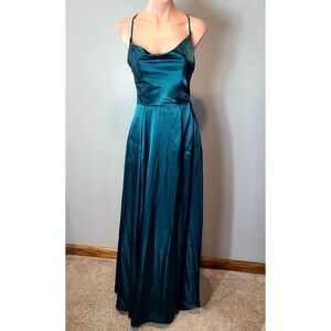 Galina Signature green formal dress Prom‎ Hoco Size 4 Silky Satin Fairy Lace Up